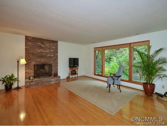 6 Willow Road - Photo 2