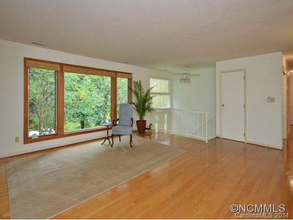6 Willow Road - Photo 3