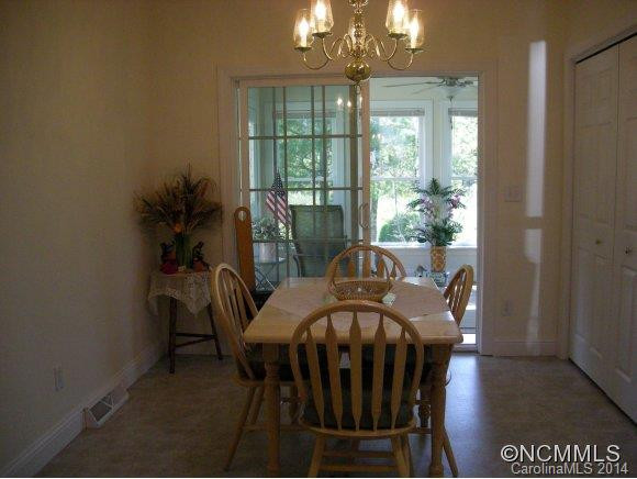 219 Misty Lane - Photo 6