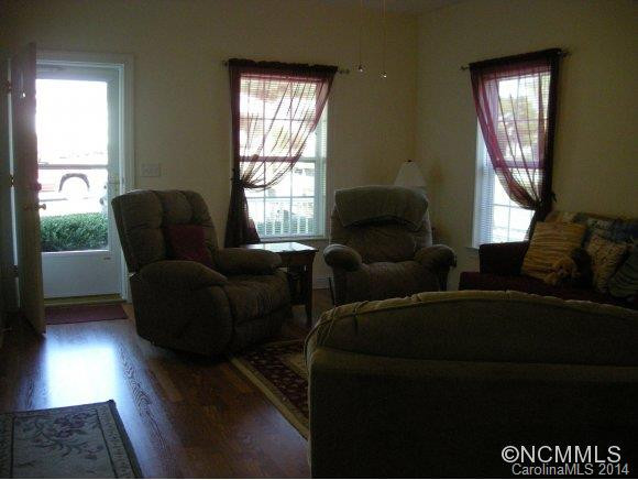 219 Misty Lane - Photo 8