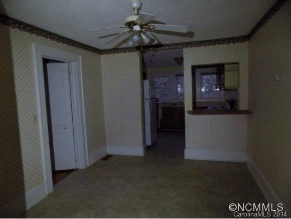 293 Pennsylvania Avenue - Photo 4