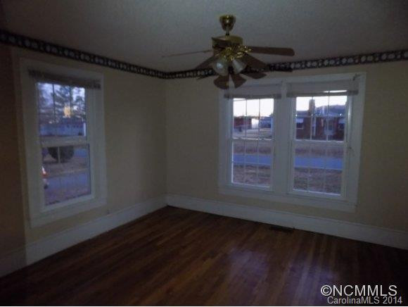 293 Pennsylvania Avenue - Photo 9