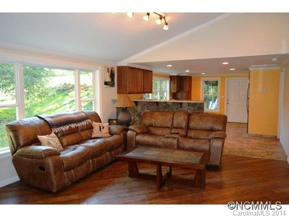 98 Moores Valley Rd - Photo 2