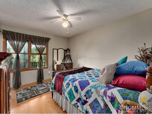 363 YOUNGS COVE ROAD - Photo 10
