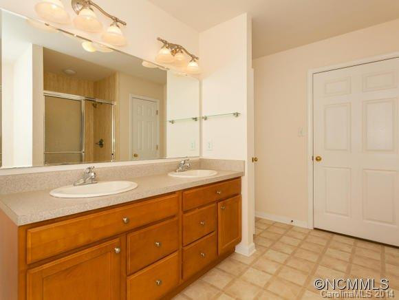 305 Bone Camp Rd - Photo 15