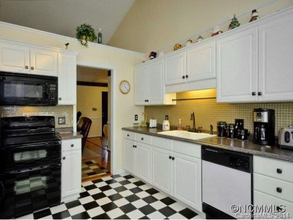 2 KINGSTON WAY - Photo 13