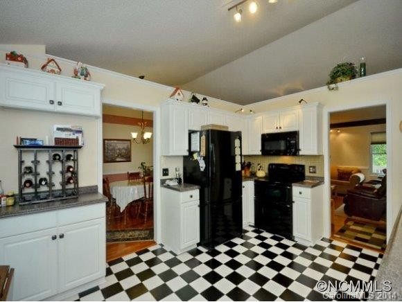 2 KINGSTON WAY - Photo 14