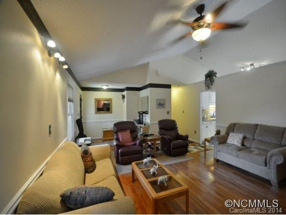 2 KINGSTON WAY - Photo 8