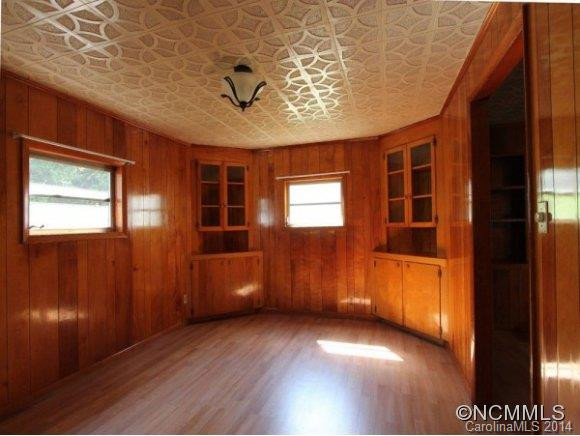 1435 MAX THOMPSON RD - Photo 4