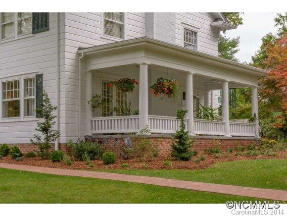 304 Vanderbilt Road - Photo 2