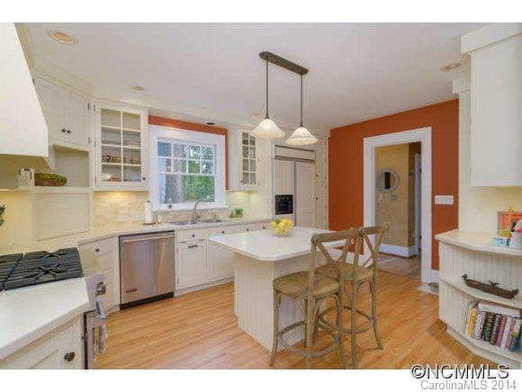 304 Vanderbilt Road - Photo 11