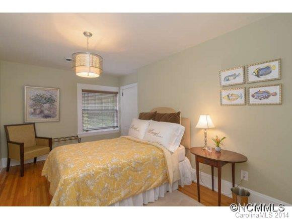 304 Vanderbilt Road - Photo 19