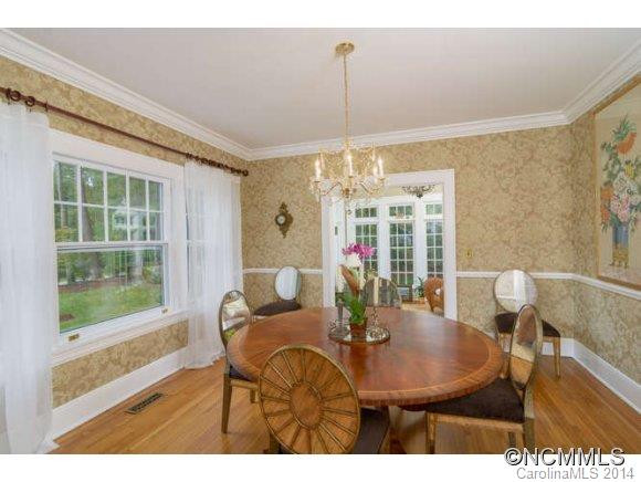 304 Vanderbilt Road - Photo 9