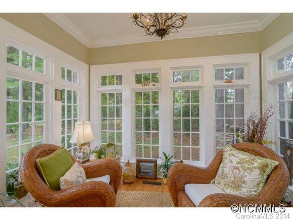 304 Vanderbilt Road - Photo 10