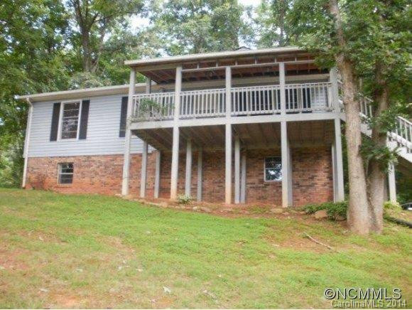 28 White Oak Dr