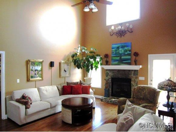 432 Whitfield Lane - Photo 2