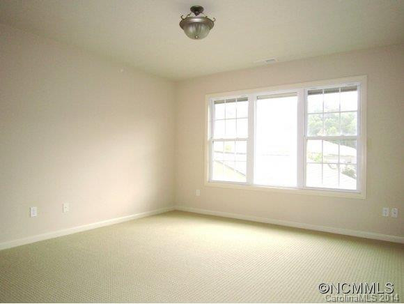 69 Rotunda Circle - Photo 10