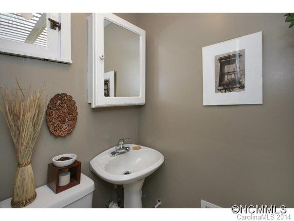 17 Goldmont Street - Photo 9