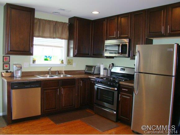 11 Thistlewood Court - Photo 4