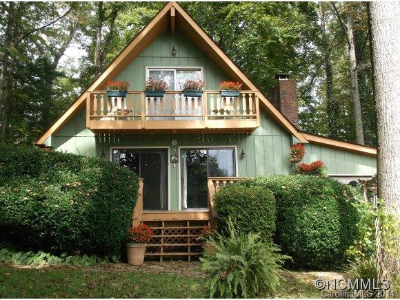5 SCOTT LANE