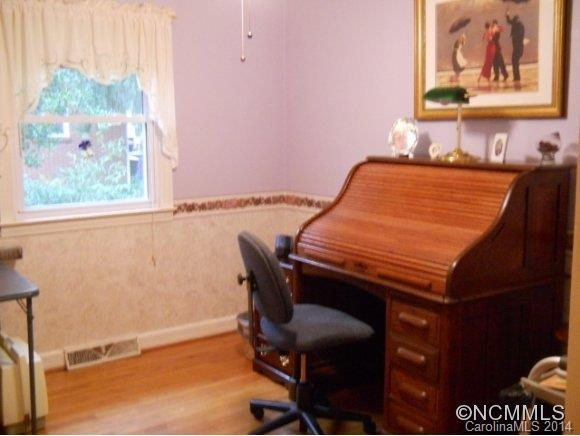 260 Oak Park Drive - Photo 12