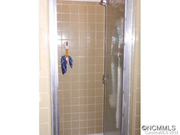 260 Oak Park Drive - Photo 13