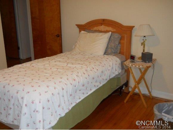 260 Oak Park Drive - Photo 16