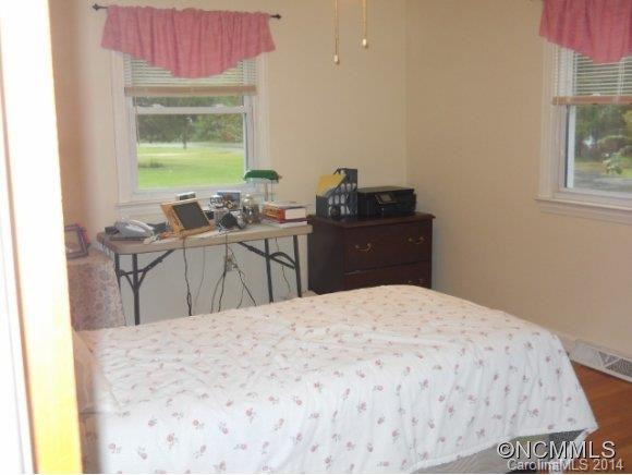 260 Oak Park Drive - Photo 17