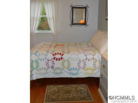 260 Oak Park Drive - Photo 18