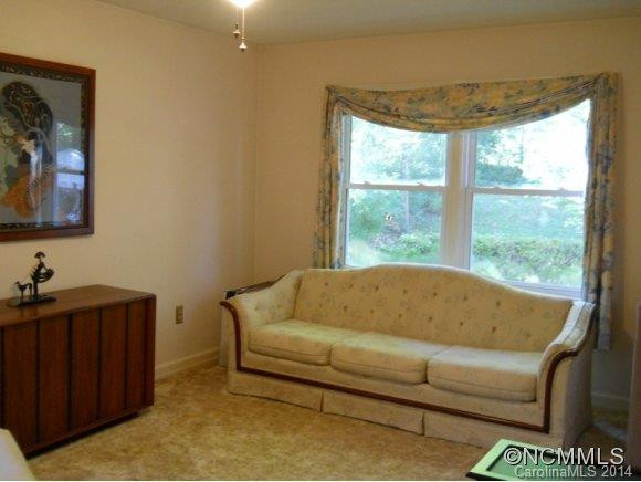 260 Oak Park Drive - Photo 6