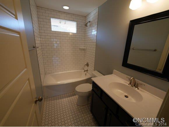 106 Houston Street - Photo 5