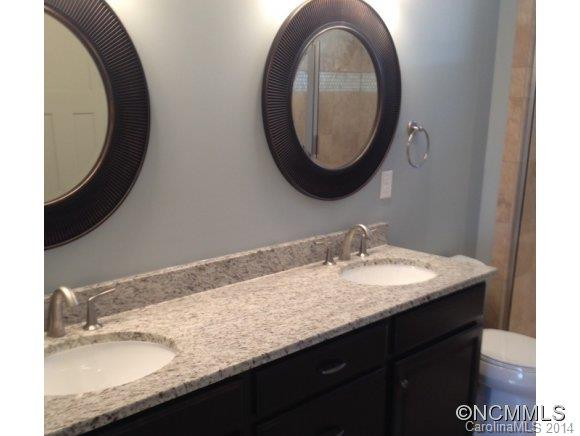 110 Houston St - Photo 7