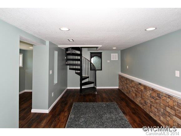 25 Carolina Mountain Drive - Photo 16