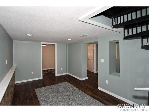 25 Carolina Mountain Drive - Photo 18