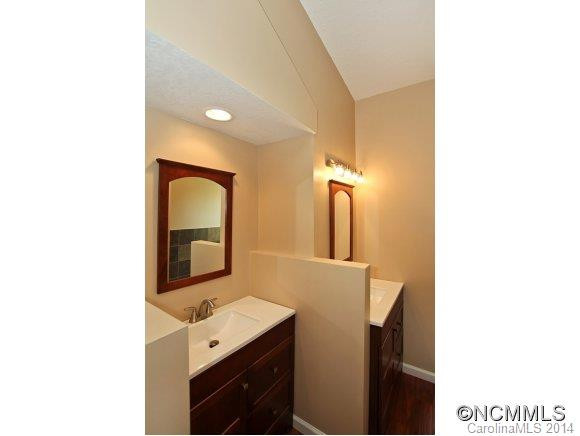 25 Carolina Mountain Drive - Photo 5