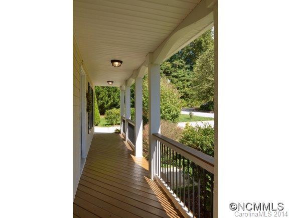3 Whitleigh Court - Photo 2