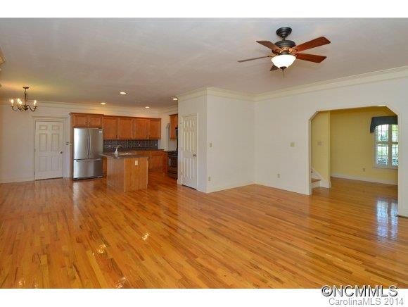 3 Whitleigh Court - Photo 9