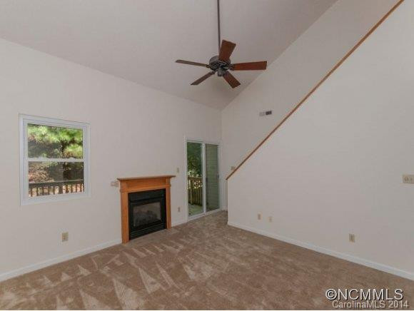 312 OAK PLACE - Photo 2