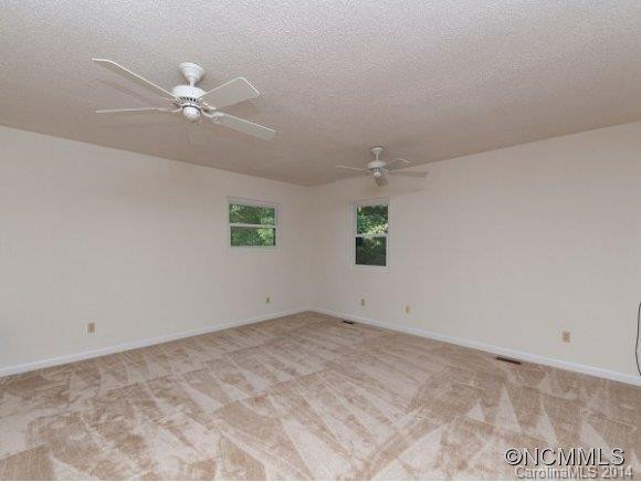 312 OAK PLACE - Photo 11