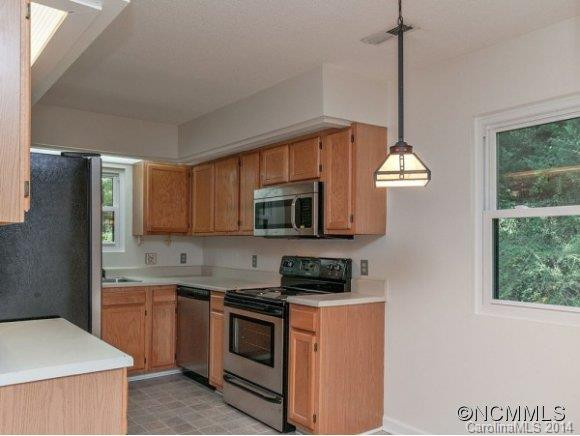 312 OAK PLACE - Photo 7