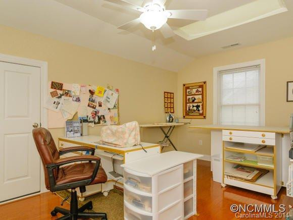 853 West Pointe Drive - Photo 14