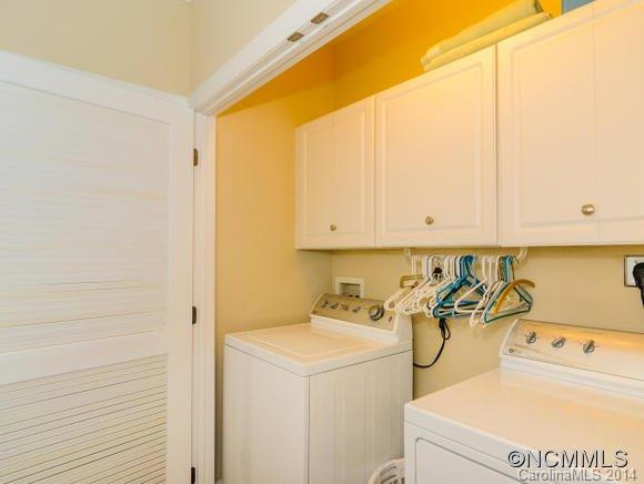 853 West Pointe Drive - Photo 8