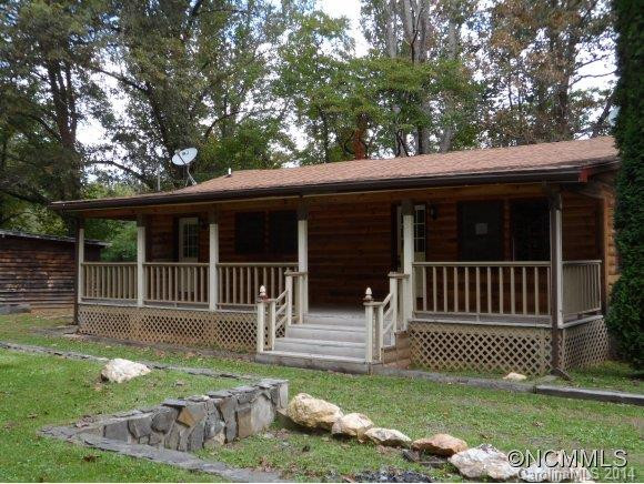 102 Mayflower Lane