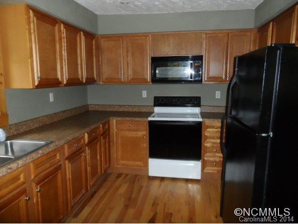 102 Mayflower Lane - Photo 2