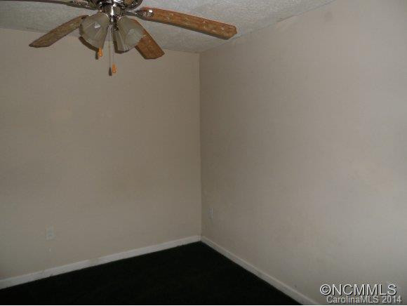 102 Mayflower Lane - Photo 10
