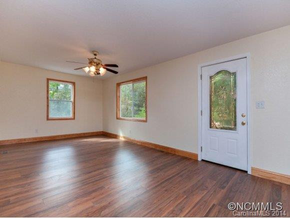 105 TRAVIS STREET - Photo 4