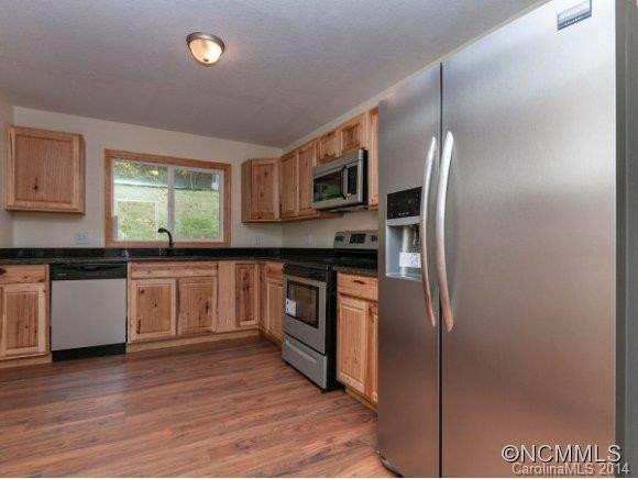 105 TRAVIS STREET - Photo 5