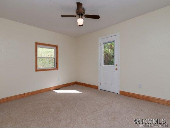 105 TRAVIS STREET - Photo 7