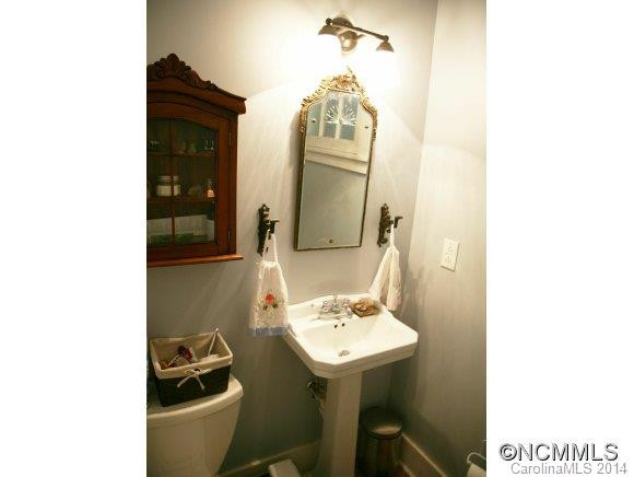 16 Cullowhee Street - Photo 18