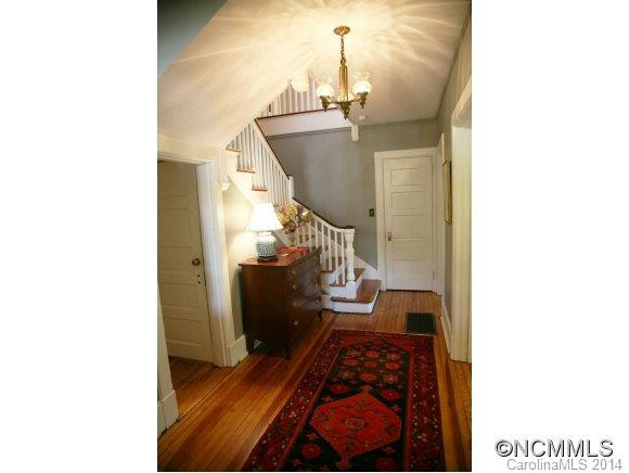 16 Cullowhee Street - Photo 3